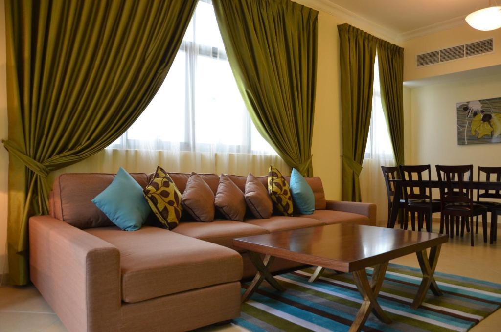 อัลวาลีดพาเลสโฮเต็ลอพาร์ตเมนท์อัลบาร์สา Aparthotel ดูไบ ภายนอก รูปภาพ