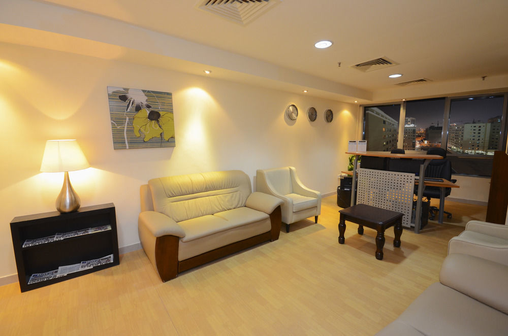 อัลวาลีดพาเลสโฮเต็ลอพาร์ตเมนท์อัลบาร์สา Aparthotel ดูไบ ภายนอก รูปภาพ